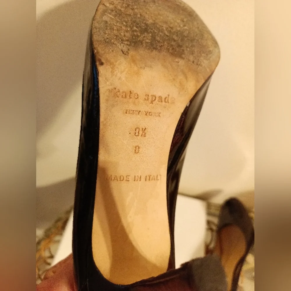 Kate Spade black patent leather peep toe heels size 8.5
